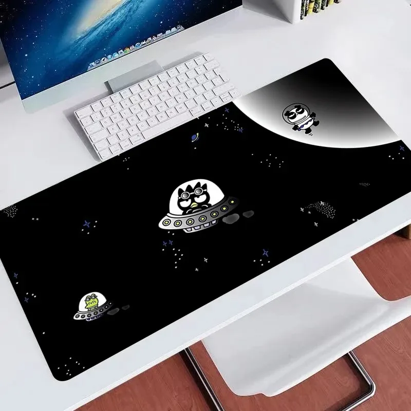 Große Gaming-Mauspads Bad B-badtz M-maru Computer Weiches Mauspad 900 x 400 Schreibtischunterlagen für PC-Tastaturmatten Rutschfester Tischteppich Image