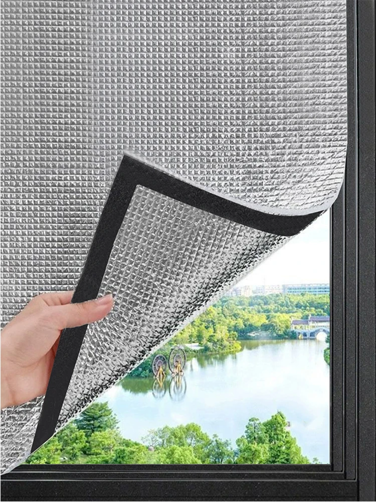 Fenster- und Dachsonnenblenden, Sonnenblenden und Sonnenschutz-Isolierfolie, Türvorhänge, DIY-Sonnenschutz, Innenisolierung Image