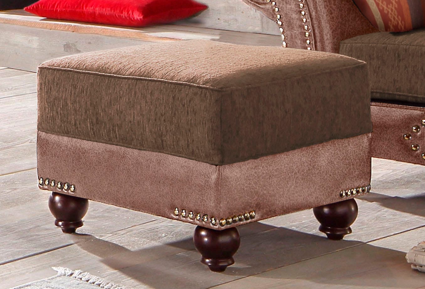 Hocker HOME AFFAIRE "King George", braun (braun, braun), B:59cm H:46cm, Korpus aus Luxus-Microfaser in Vintage-Optik (100% Polyester), Sitzfläche aus Chenille-Bezug (70% Polyacryl 30% Polyester), Kissen in Druckstoff (100% Polyester), Hocker, Hocker