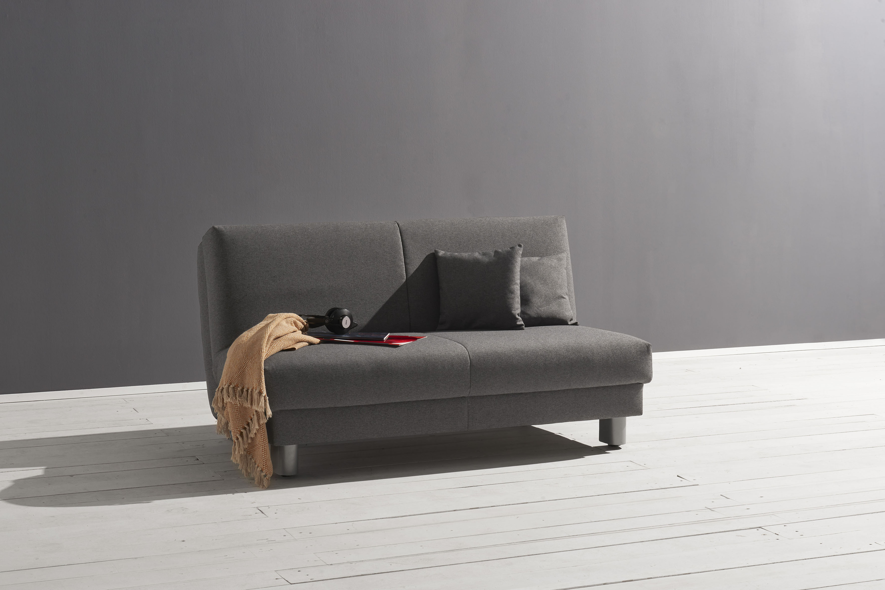 Schlafsofa ELL + ELL "Enny", grau, B:160cm T:100cm, Sofas, Liegefläche Breite 155 cm, Liegehöhe 40 cm, Füße alufarben Image