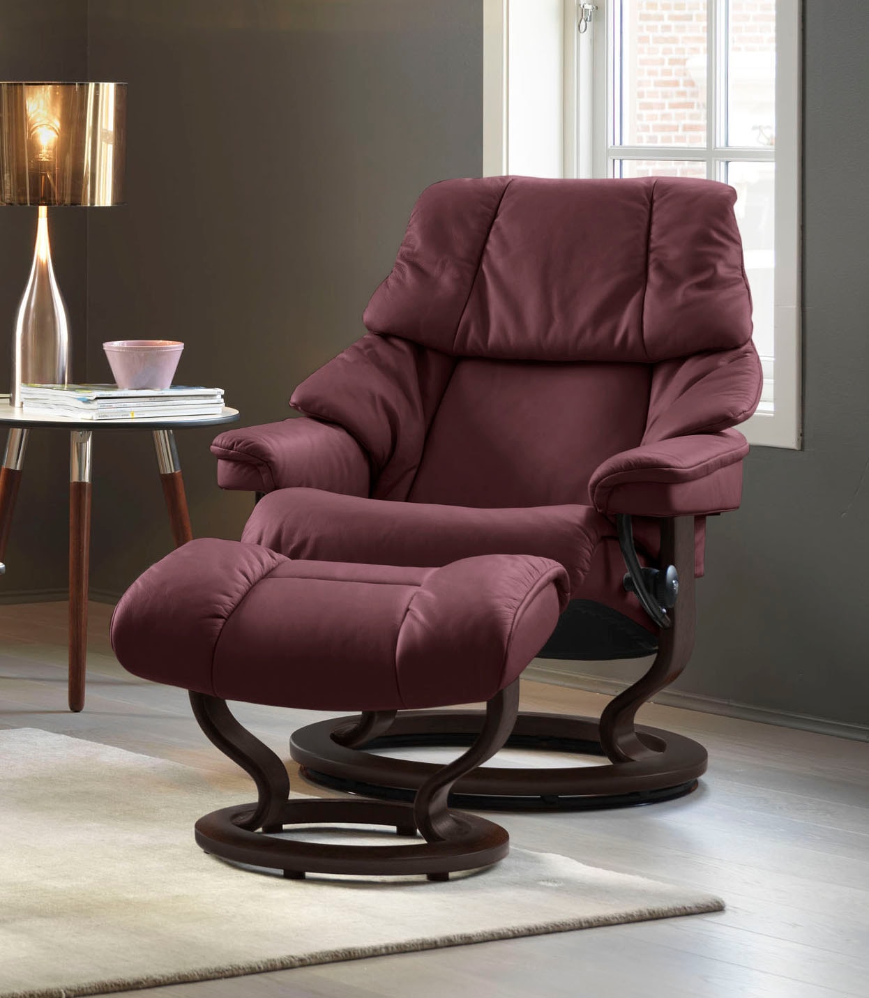 Relaxsessel STRESSLESS "Reno", rot (bordeaux batick), B:88cm H:98cm T:78cm, Leder BATICK: BATICK ist ein leicht korrigiertes, durchgefärbtes und genarbtes Möbelleder, bei dem die meisten Unebenheiten und Spuren in der Regel entfernt wurden.;Leder...