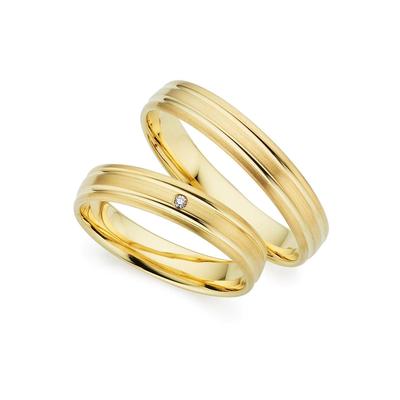 Trauring PHÖNIX "Schmuck Geschenk Gold 333 Trauring Ehering LIEBE versch. Varianten" Gr. 56, gold (gelbgoldfarben), Fingerringe, 56, SI = kleine Einschlüsse mit Brillant, Gelbgold 333, 4,0mm, Made in Germany, wahlweise mit oder ohne Brillant Image