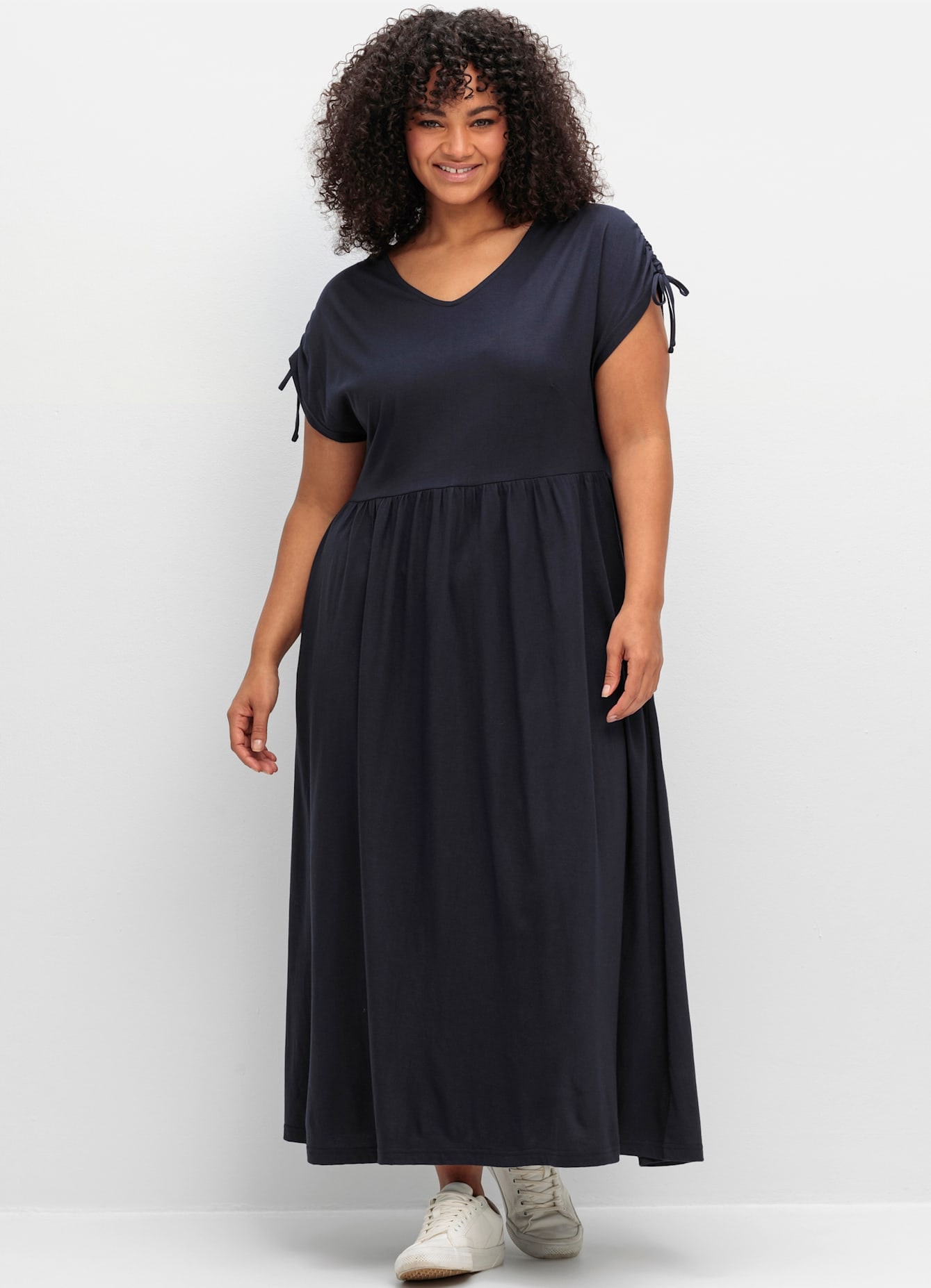 Jerseykleid SHEEGO "Jerseykleid", Damen, Gr. 58, Normalgrößen, blau (tiefblau), 50% Baumwolle, 50% Modal, Kleider Image