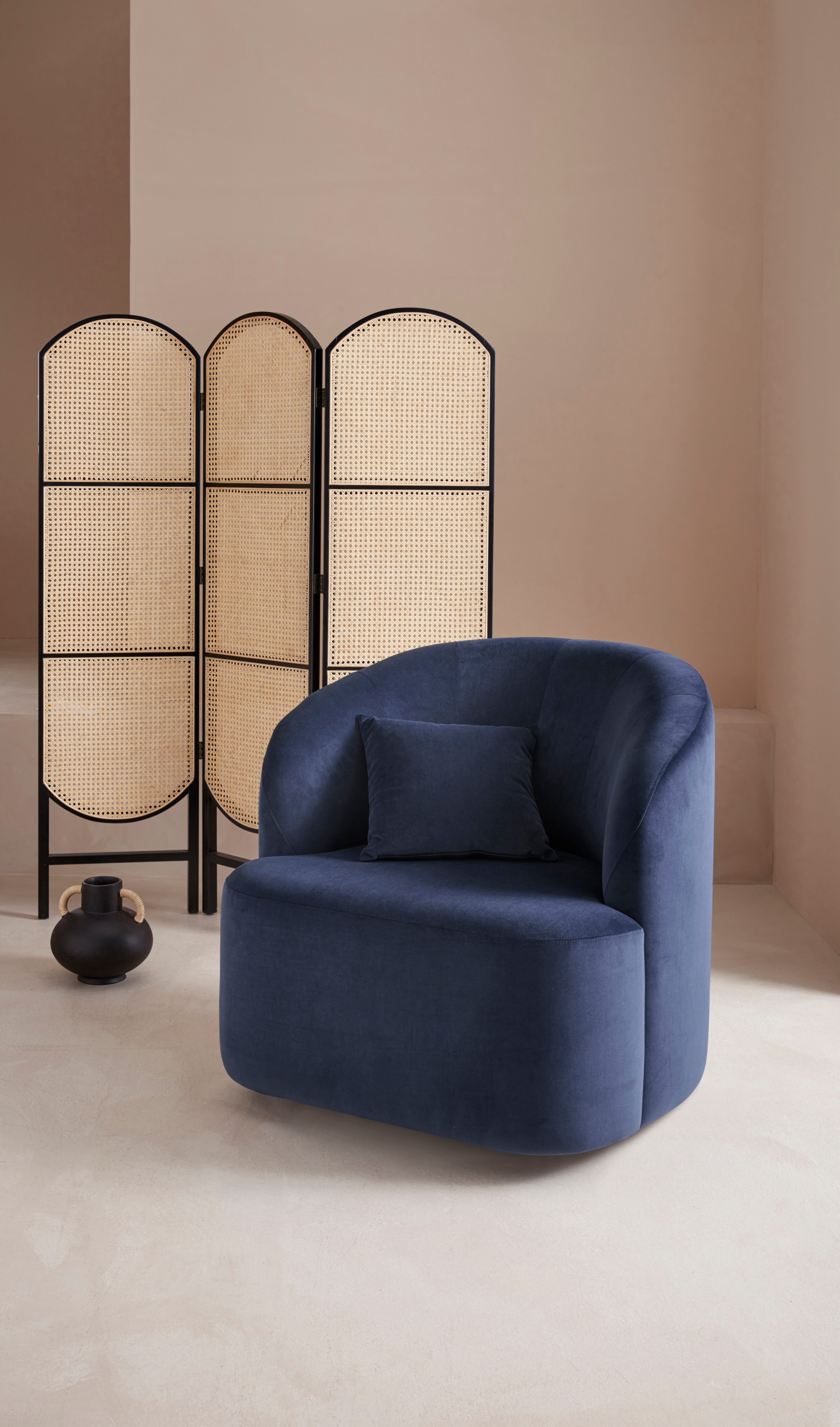 Drehsessel "Dilara Sessel", blau (dunkelblau), B:94cm H:89cm T:94cm, Struktur fein 100% Polyester);Samtoptik (100% Polyester);Bouclé (100% Polyester), LEGER HOME BY LENA GERCKE, Sessel, gerundete Rückenlehne und Front, in 3 Bezugsqualitäten