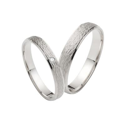 Trauring FIRETTI "Schmuck Geschenk Gold 750 Hochzeit Ehering "LIEBE" Gr. 68, weiß (weißgoldfarben), Fingerringe, 68, ohne Brillant, Weißgold 375, 4mm, Made in Germany, wahlweise mit oder ohne Brillant Image
