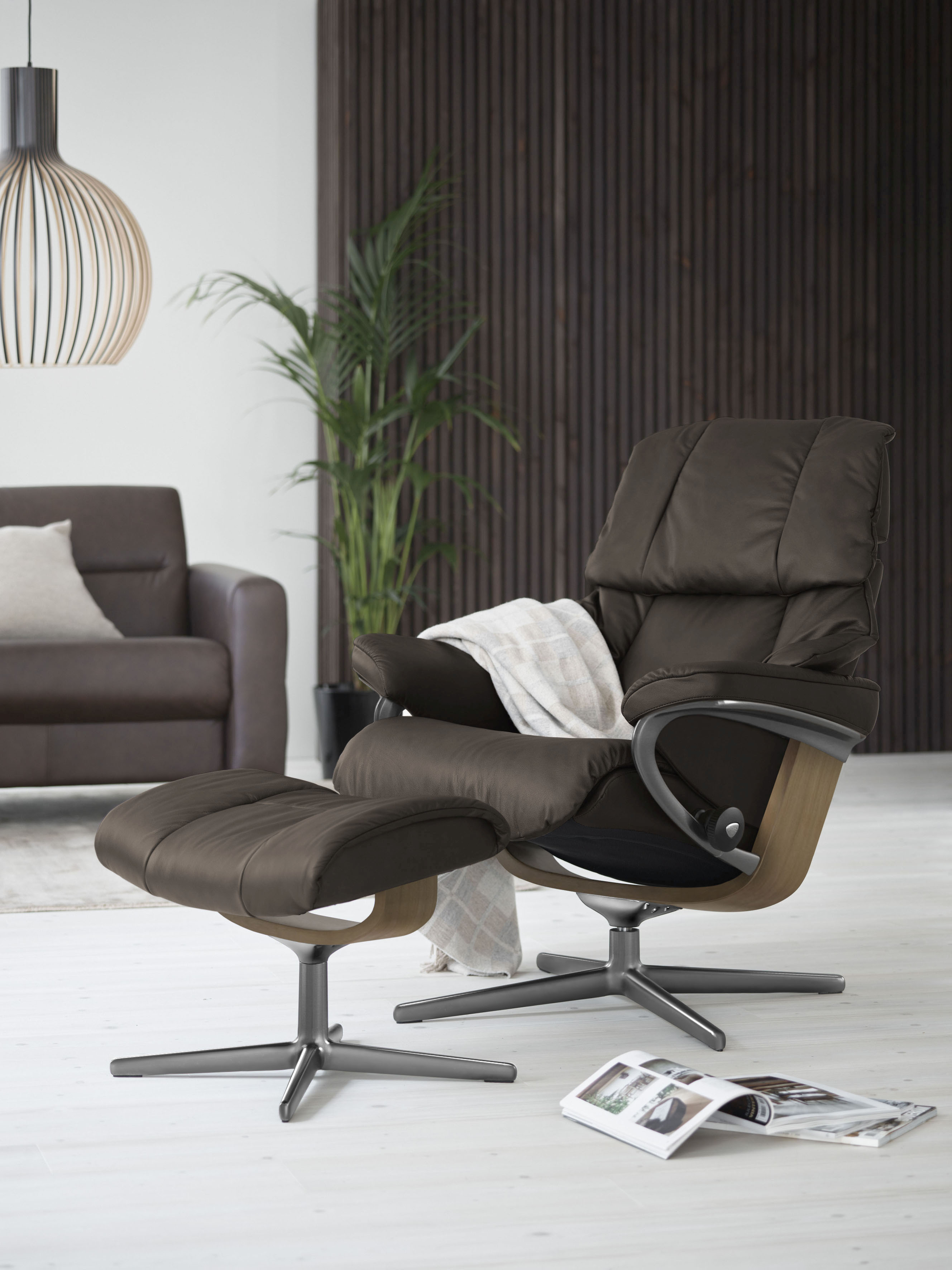 Relaxsessel STRESSLESS "Reno", braun (braun batick), B:79cm H:99cm T:75cm, Leder BATICK: BATICK ist ein leicht korrigiertes, durchgefärbtes und genarbtes Möbelleder, bei dem die meisten Unebenheiten und Spuren in der Regel entfernt wurden., Sessel,...