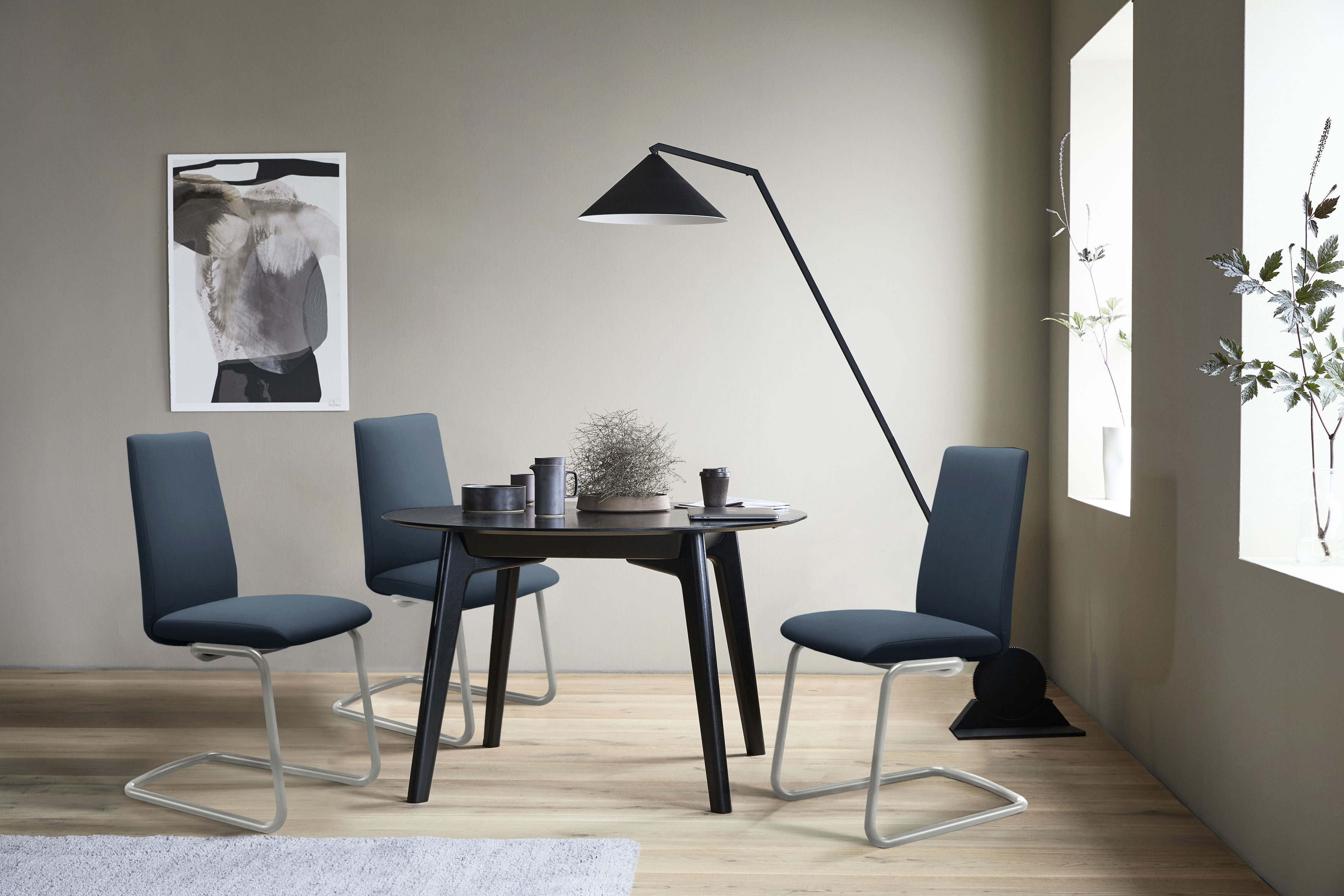 Polsterstuhl STRESSLESS "Laurel", blau (blau dinamica, chrom glänzend), B:53cm H:92cm T:59cm, Microfaser DINAMICA (88% Polyester, 12% Polyurethan), Stühle, Polsterstuhl, Low Back, Größe L, mit Beinen aus Stahl in Chrom glänzend