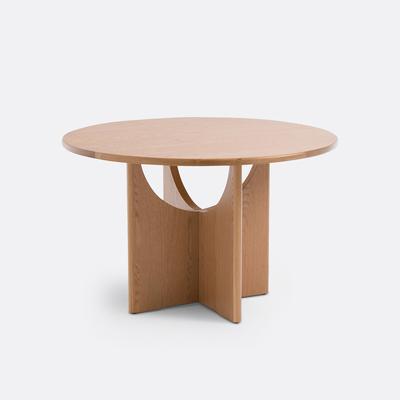 Minimal Round Oak Dining Table (Seats 4/6)