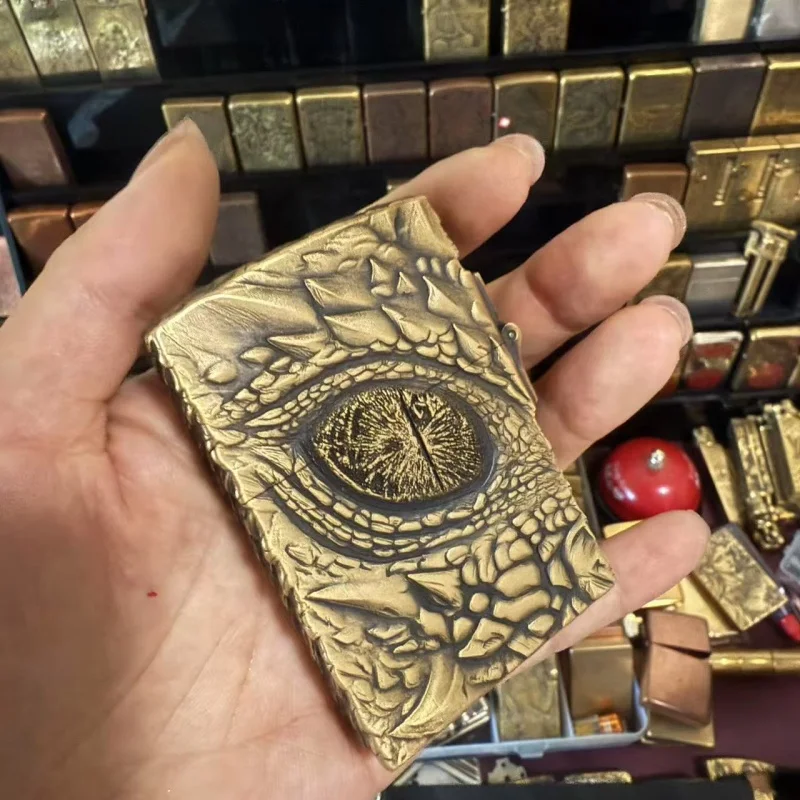 1:1 Limited Edition ZORRO Übergroßes Ölfeuerzeug Messing Persönlichkeit Constantine Kreative schwere Rüstung Übergroßes Feuerzeug Geschenk Image