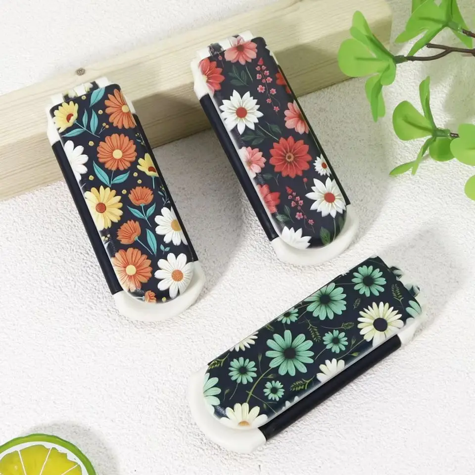 1 Stück hochglänzender faltbarer Kamm mit Blumenmuster und Luftkissen, verstellbarer Ständer, Massage-Haarkamm, speziell für Echthaarperücken Image