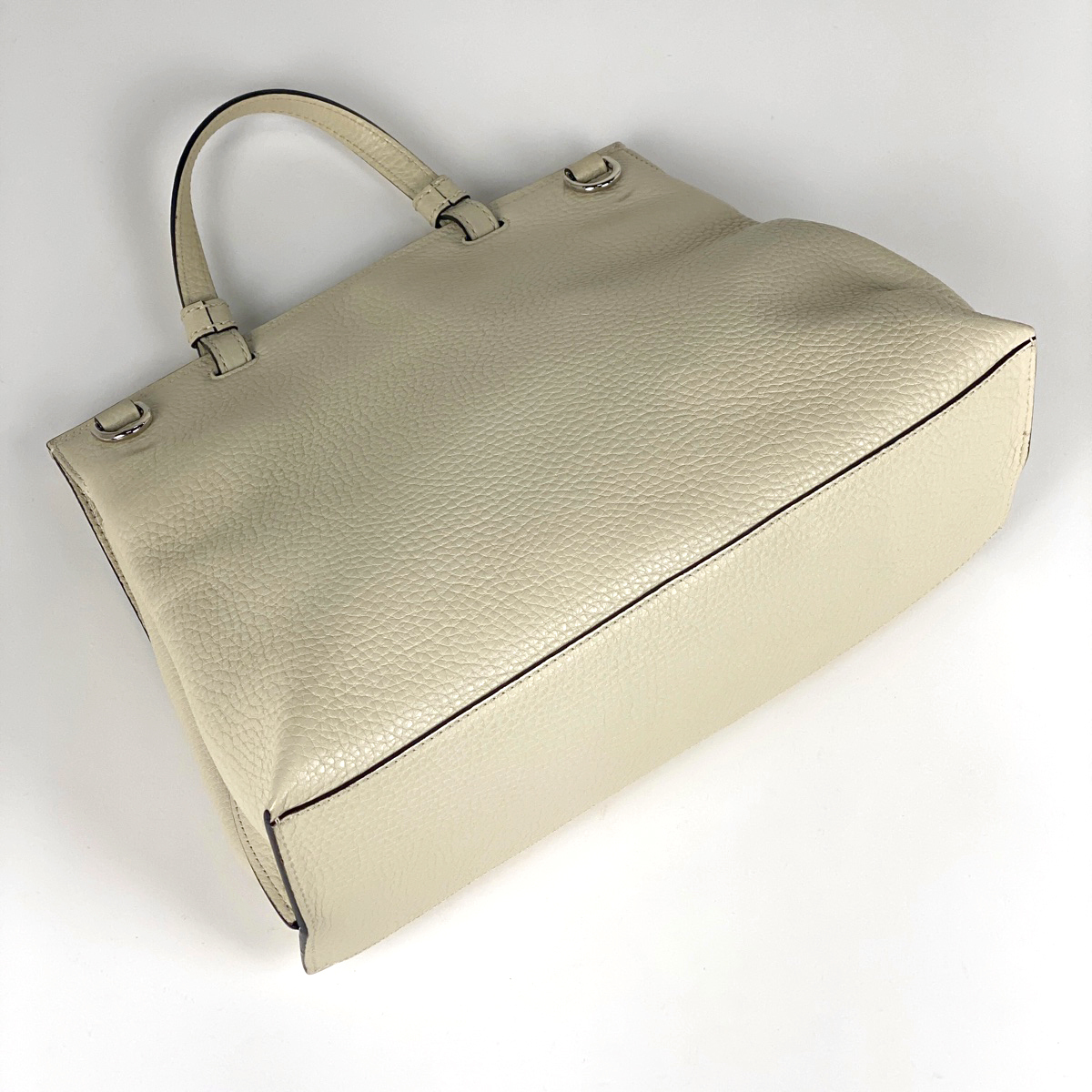 Gucci Bags | Gucci Medium White Bamboo Daily Leather Logo Handbag 2way Handbag | Color: White | Size: Os