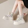 Kurze Sommerstiefel für Damen, Mesh, atmungsaktiv, Plattformen, Muffin-Boden, Stiefeletten, Schnürung, weiß, trendig, lässig, vulkanisierter Damenschuh