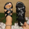 Schwarze Pu-Leder-Wohnungen Rom-Sandalen für Damen, Sommer, Kreuzriemen, offene Zehen, Strandsandalen, Damen, leichte Sandalen mit weicher Sohle, Größe 36–43