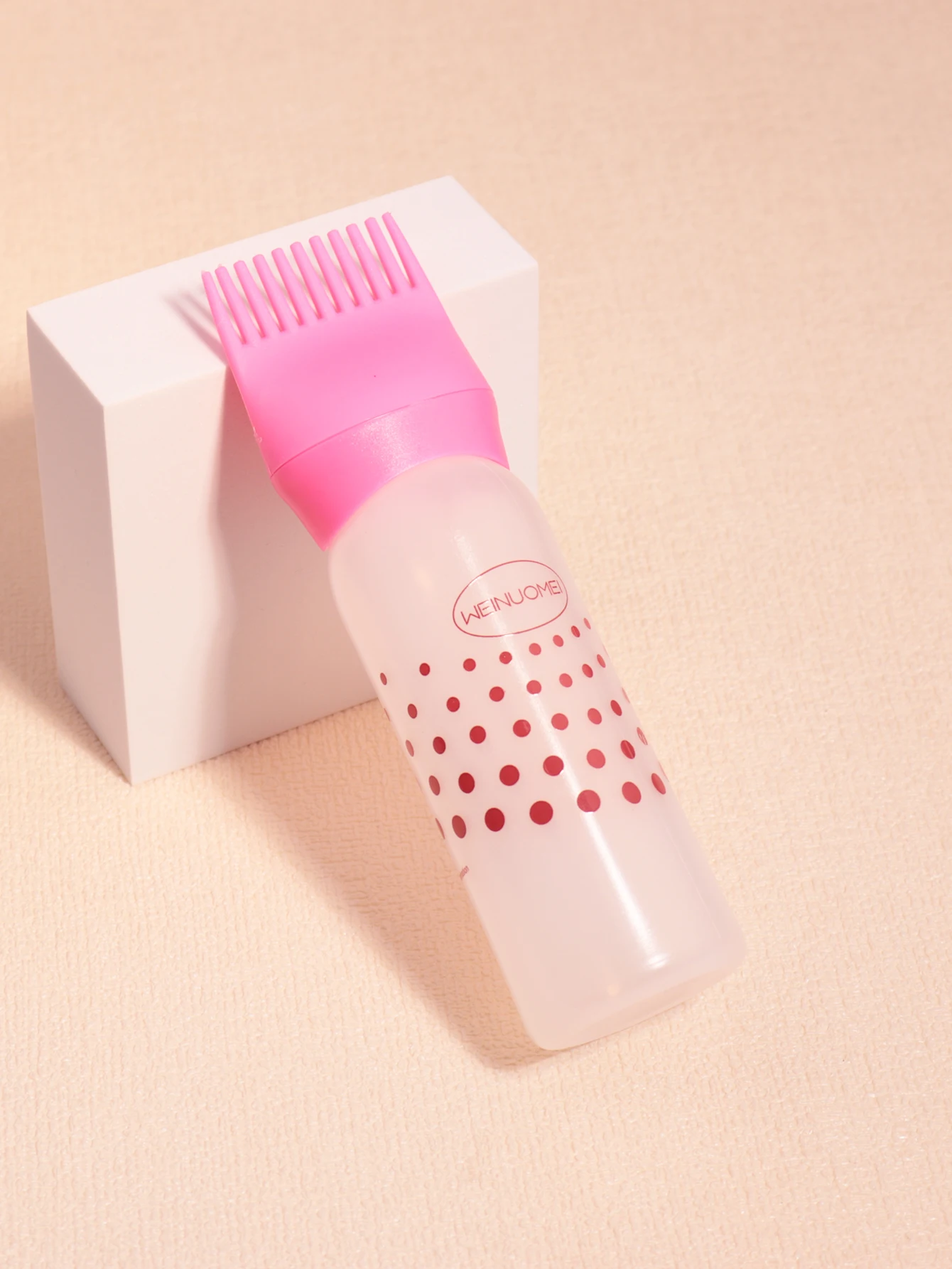 Nachfüllbare Haarfärbemittel-Shampoo-Düse aus Kunststoff mit großer Kapazität, Kammglasabfüllung, Friseursalon-Styling-Werkzeug. Speziell für Echthaarperücken Image