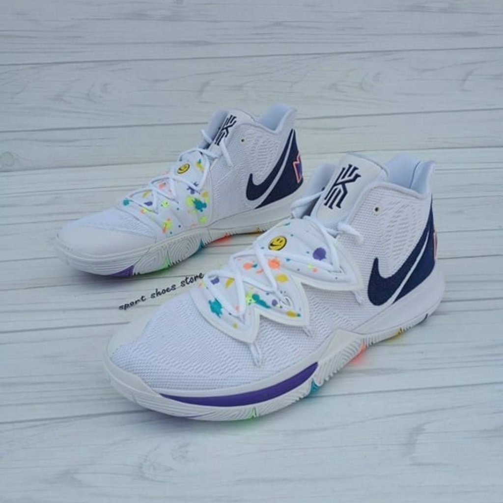 Nike Shoes | 18 Men's Nike Kyrie 5 White / Purple Ao2918-101 Basketball | Color: White | Size: 18