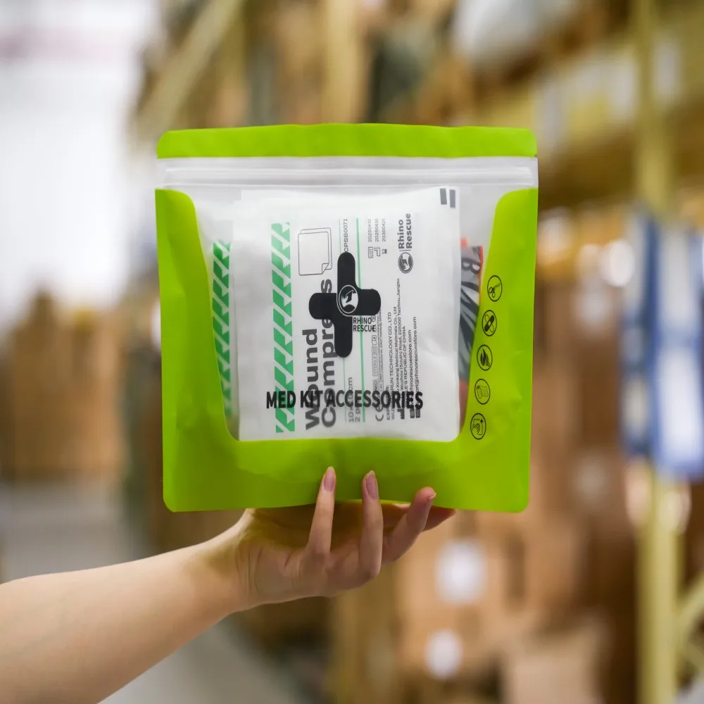 Rhino Rescue Outdoor & Home Erste-Hilfe-Nachfülltasche – Notfallbedarf mit Überlebensdecke, Bandagen, Mullpolstern, Trauma-Scheren Image