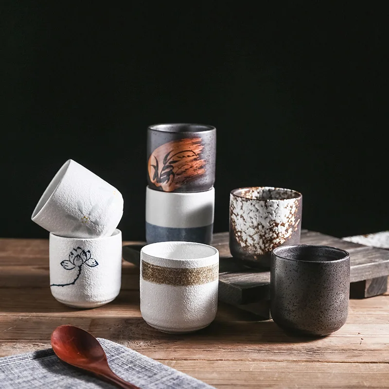 1 STÜCK Neue japanische Kaffeekeramikbecher, stapelbare Matcha-Wasserbecher und Sake-Becher Image