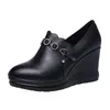 7 cm kleine Größe 32–43 Mode tiefe Mund weiche Lederschuhe mit Fell Herbst Frühling 2025 Med Heels Plattform Keile Schuhe Büro Mama