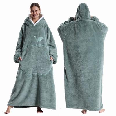 Extra Long Wearable Blankets Winter Flannel Hooded Blanket With Full Sleeves Men Women Cozy Soft Throw Adult TV Blanket green cloth Length 140cm