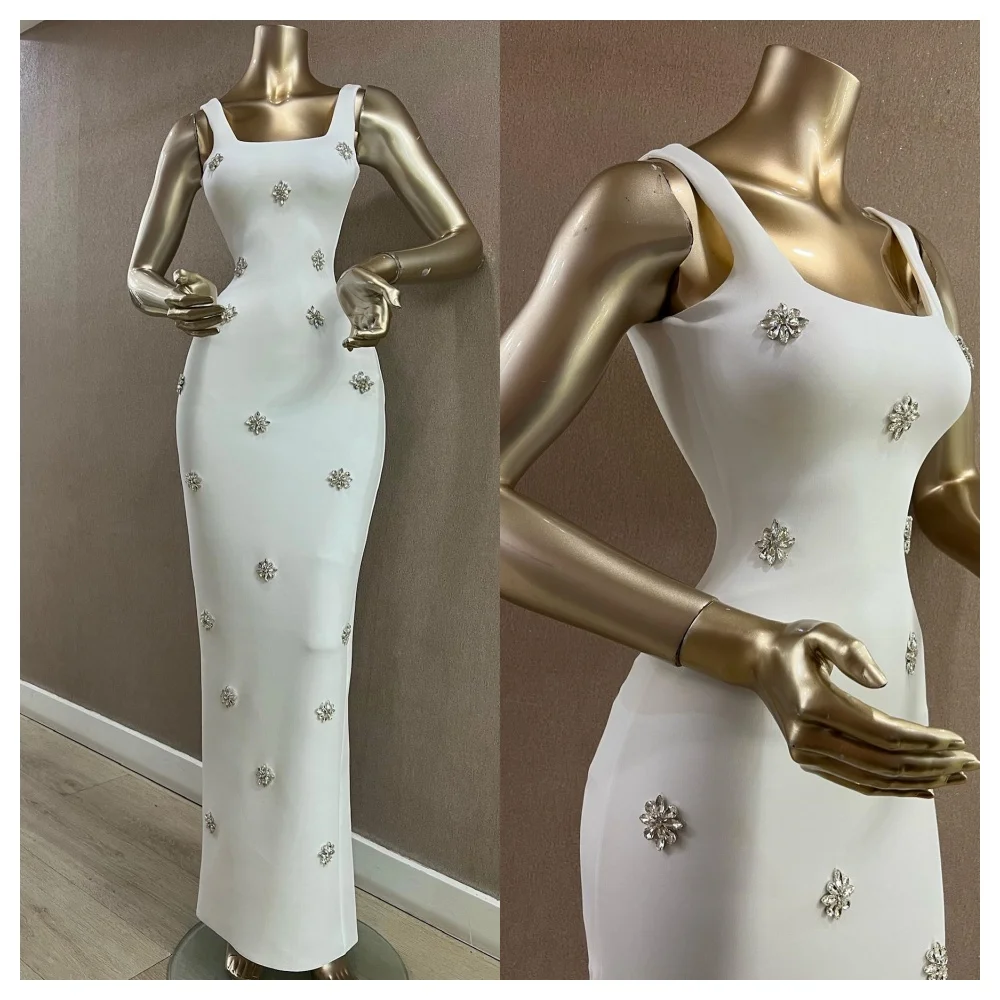 Maßgeschneidertes luxuriöses weißes Jersey-Abendkleid, hochwertiges, quadratisches Kragen-Spaghettiträger, ärmelloses Partykleid, sexy P