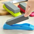 2 pietre per affilare a doppia faccia con elevata durezza – base in plastica antiscivolo, affilacoltelli manuali per coltelli da cucina, colori casuali