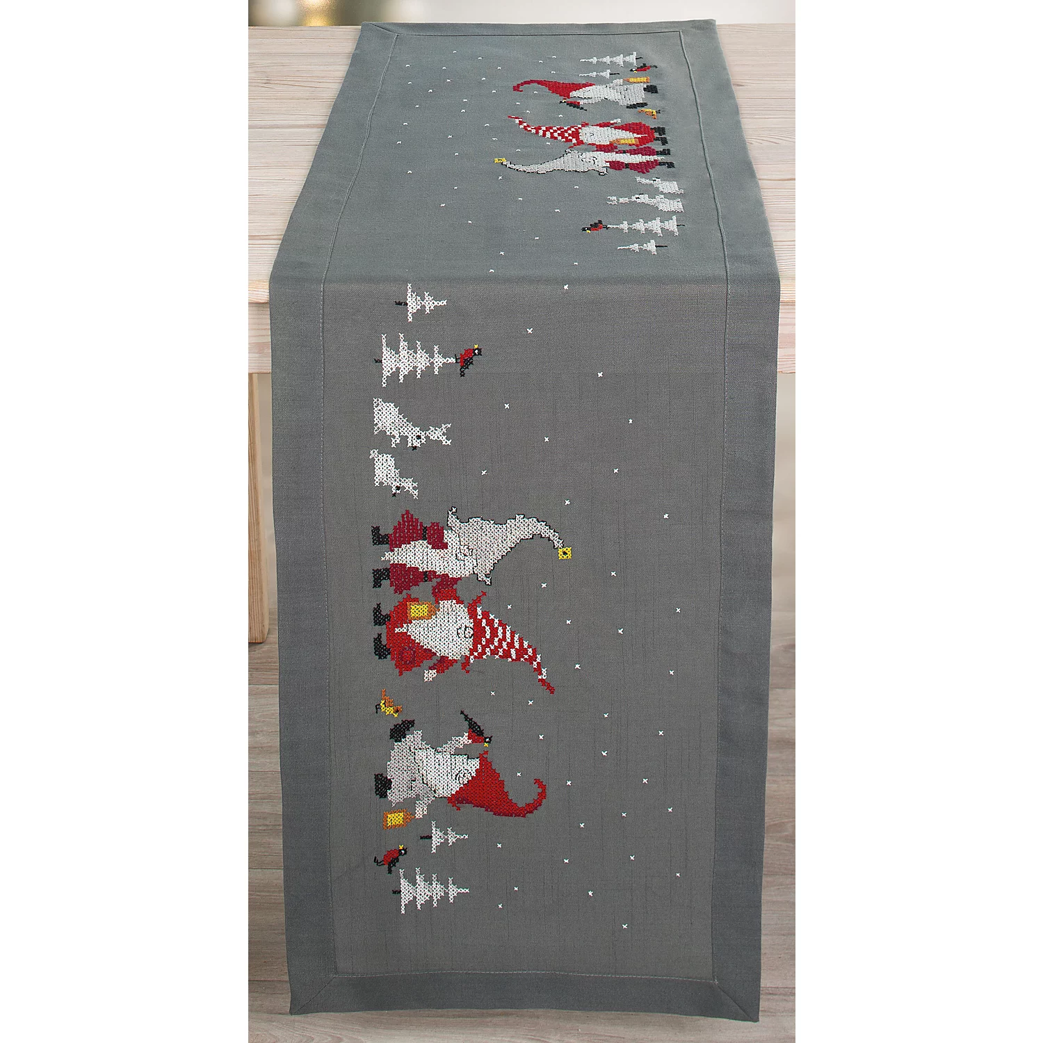 Stickmitteldecke Wichtelwald Image