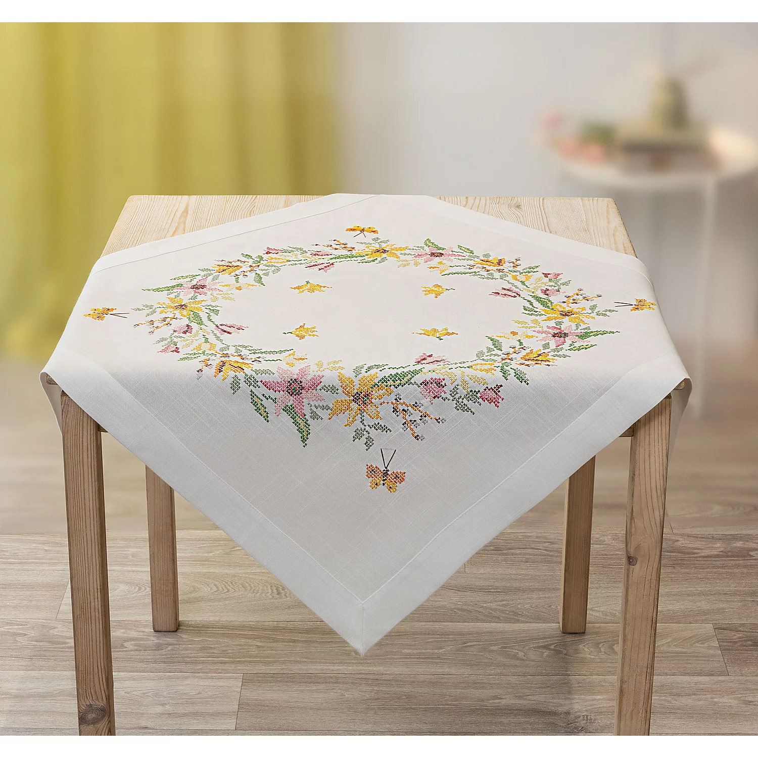 Stickmitteldecke Frühlingsblumen Image