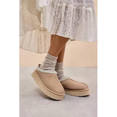 UGG Sand Tazz Slippers - Tan UK 5 at Urban Outfitters
