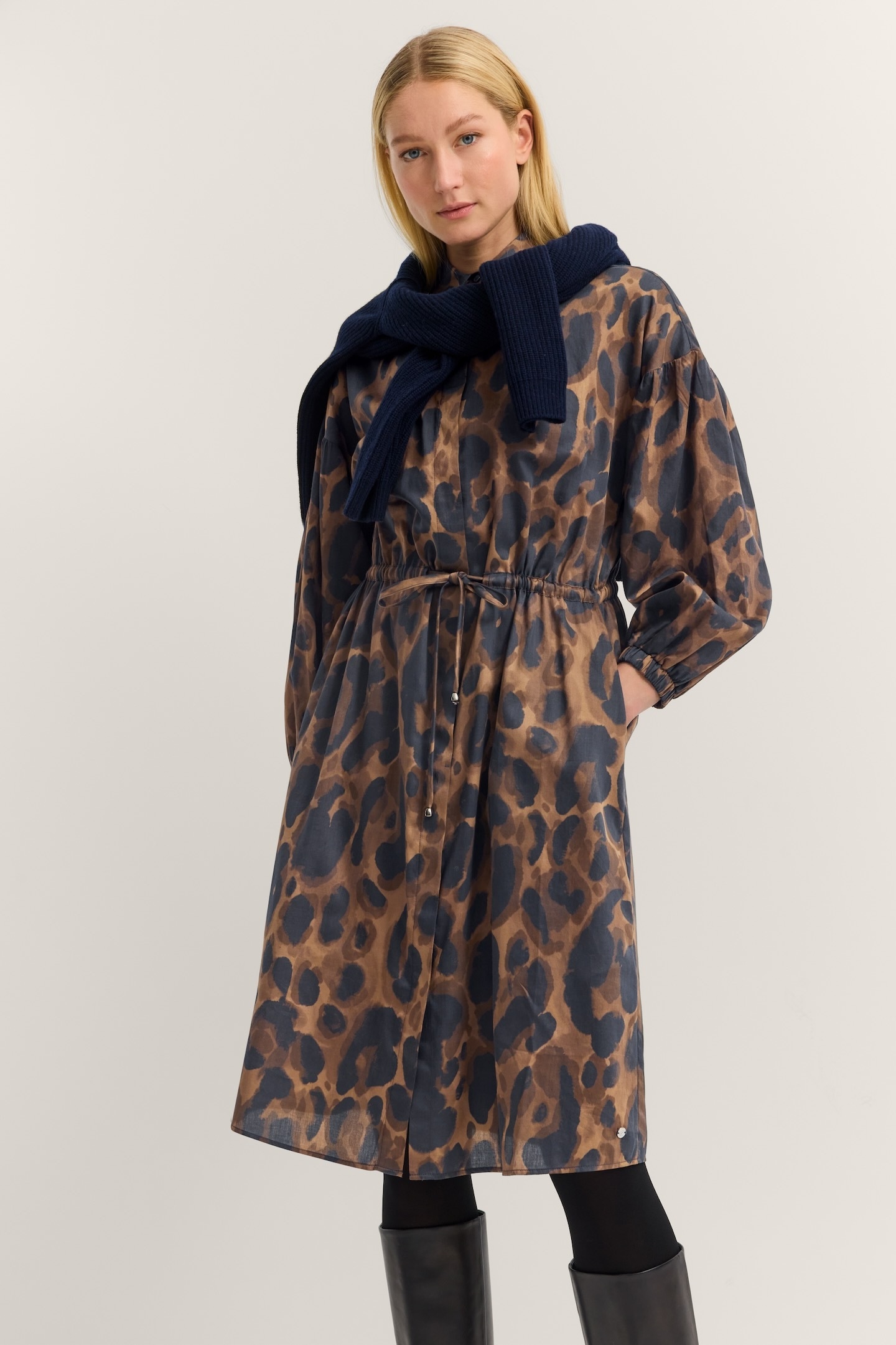 Blusenkleid BUGATTI "Leo-Muster", Damen, Gr. 42, Normalgrößen, 80, braun, 100% Baumwolle, animal-print, normal, Kleider, mit Bindegurt und aus Baumwolle Image