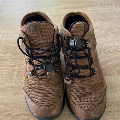 Columbia Shoes | Columbia Boys Brown Hiking Shoes | Color: Brown | Size: 2b