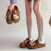 Retro Casual Hausschuhe Cartoon Hello Kitty Frauen Hausschuhe süße Sanrio Kawaii Schuhe Anime Mädchen weichen Boden rutschfeste Hause Sandalen