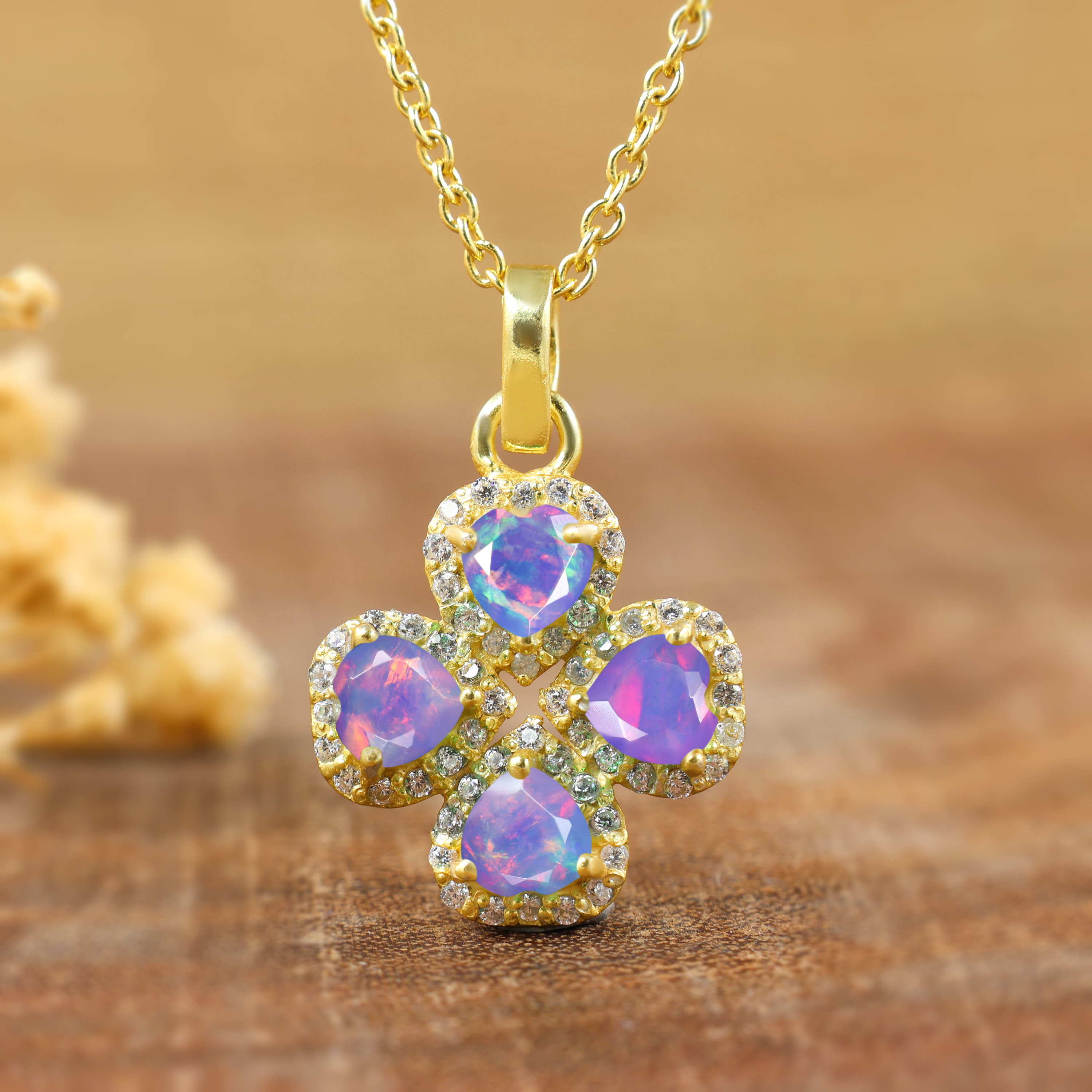 Collana con ciondolo in opale etiope color lavanda naturale, collana con ciondolo in opale a 4 cuori, collana fatta a mano, collana in opale etiope AA