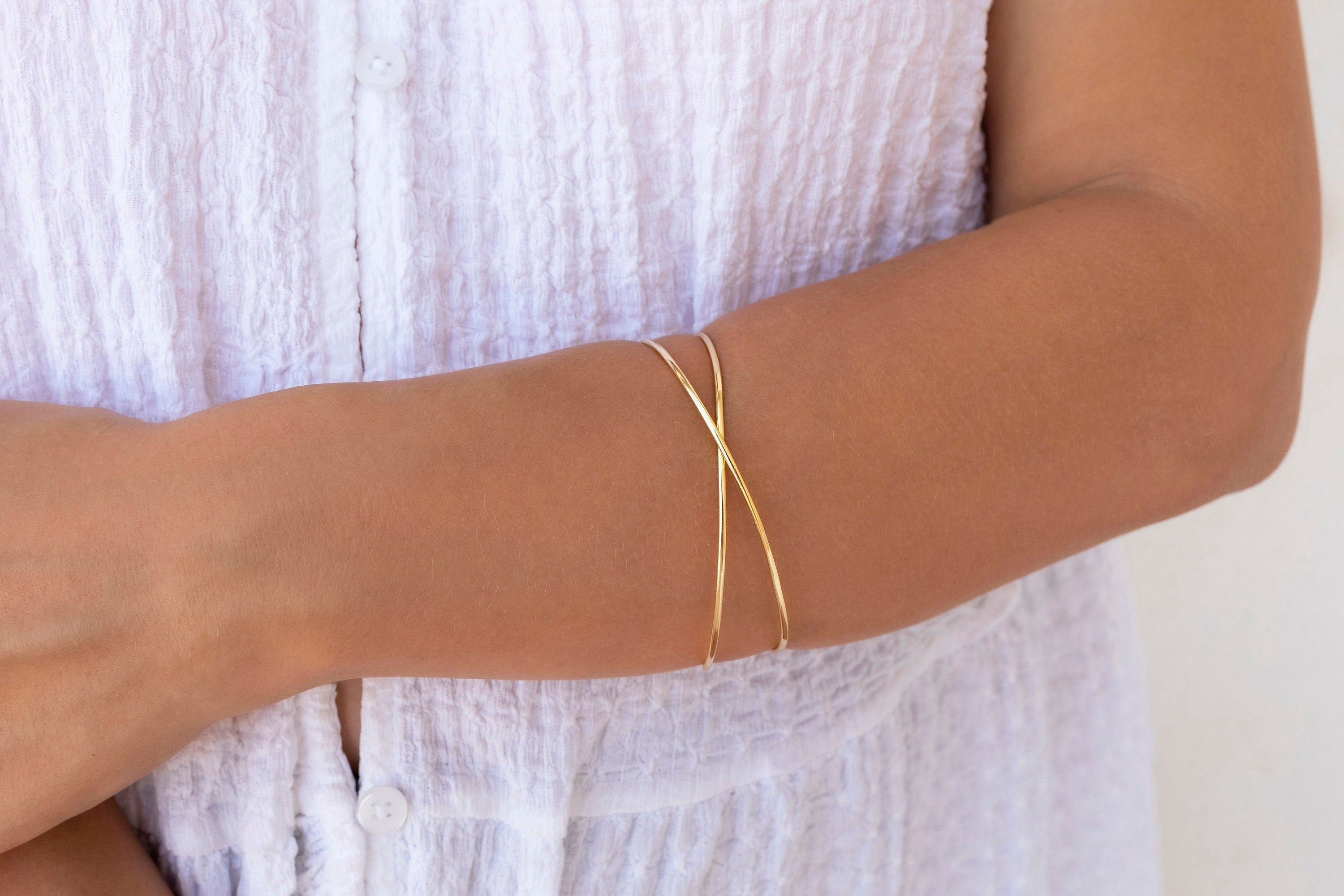 Bracciale con croce, Bracciale con croce in argento, Bracciale doppio, Bracciale rigido, Bracciale rigido, Bracciale in argento, Bracciale in argento,