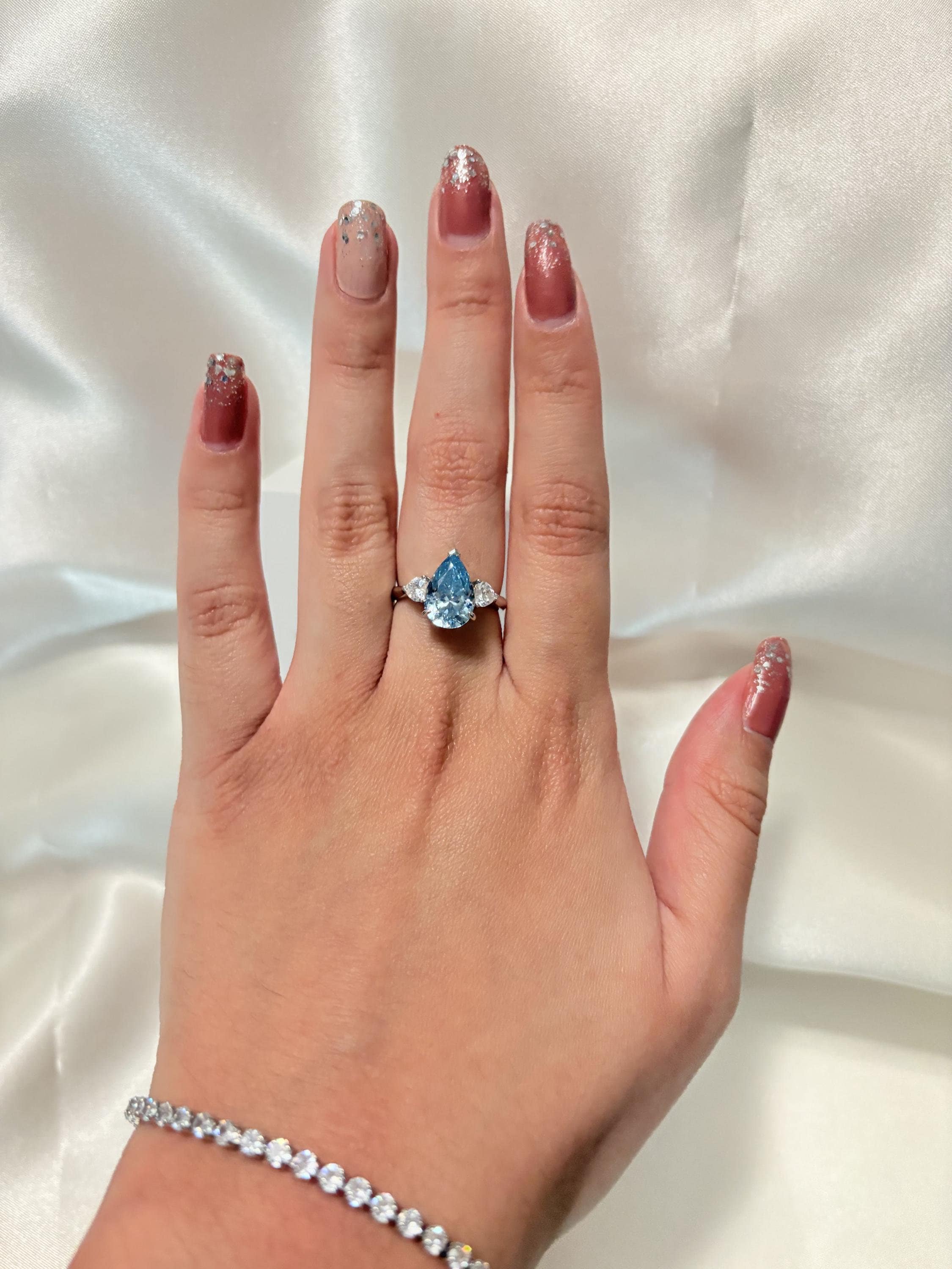 anello in argento sterling 925 blu, anello a pera blu in argento 925, anello a tre pietre blu in argento 925, anello di fidanzamento blu, anello di pr