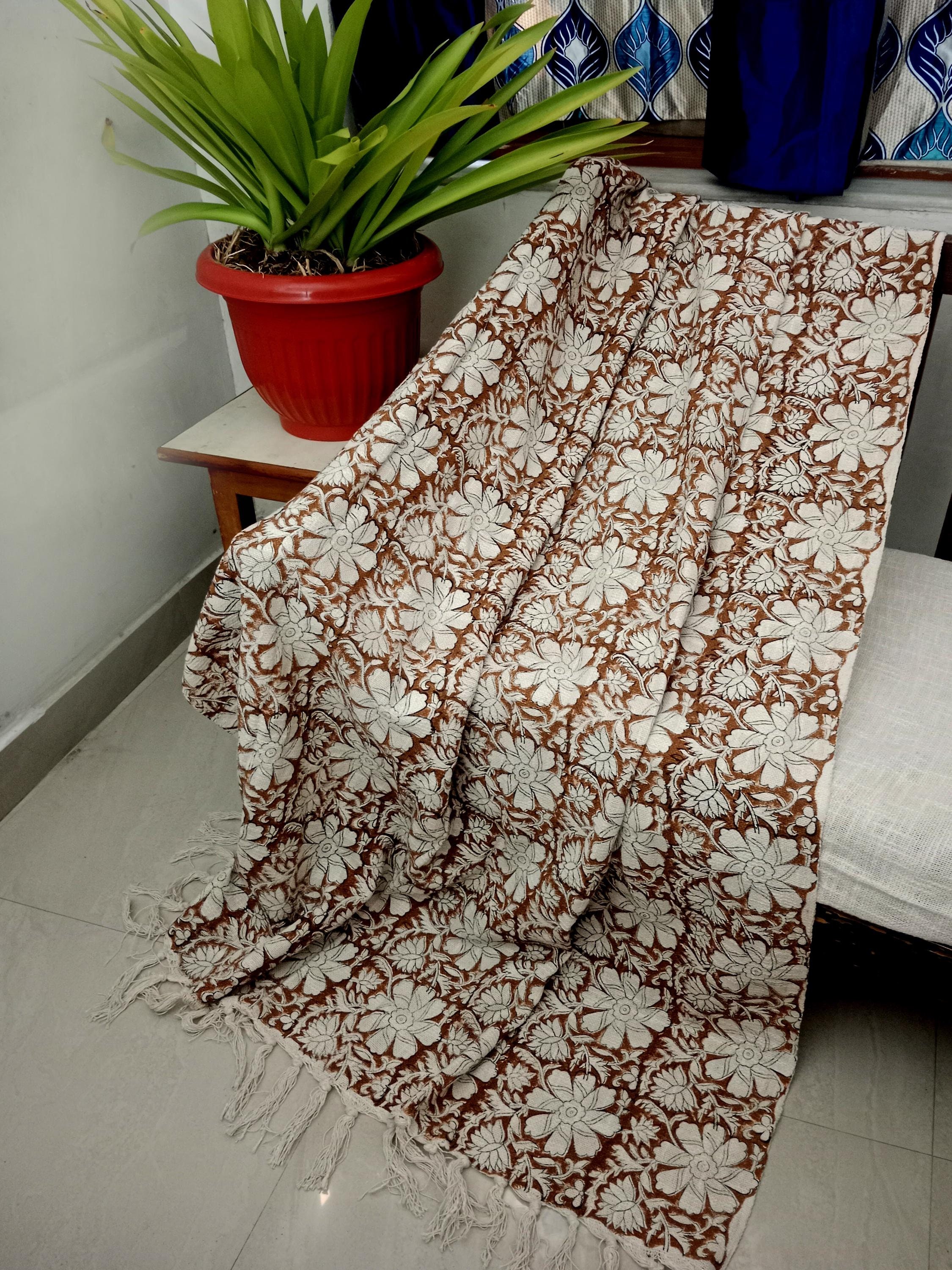 Coperta fatta a mano Coperta stampata a mano Coperta in cotone Decorazione per divano Decorazione per la stanza Nappe Coperta per divano in cotone con