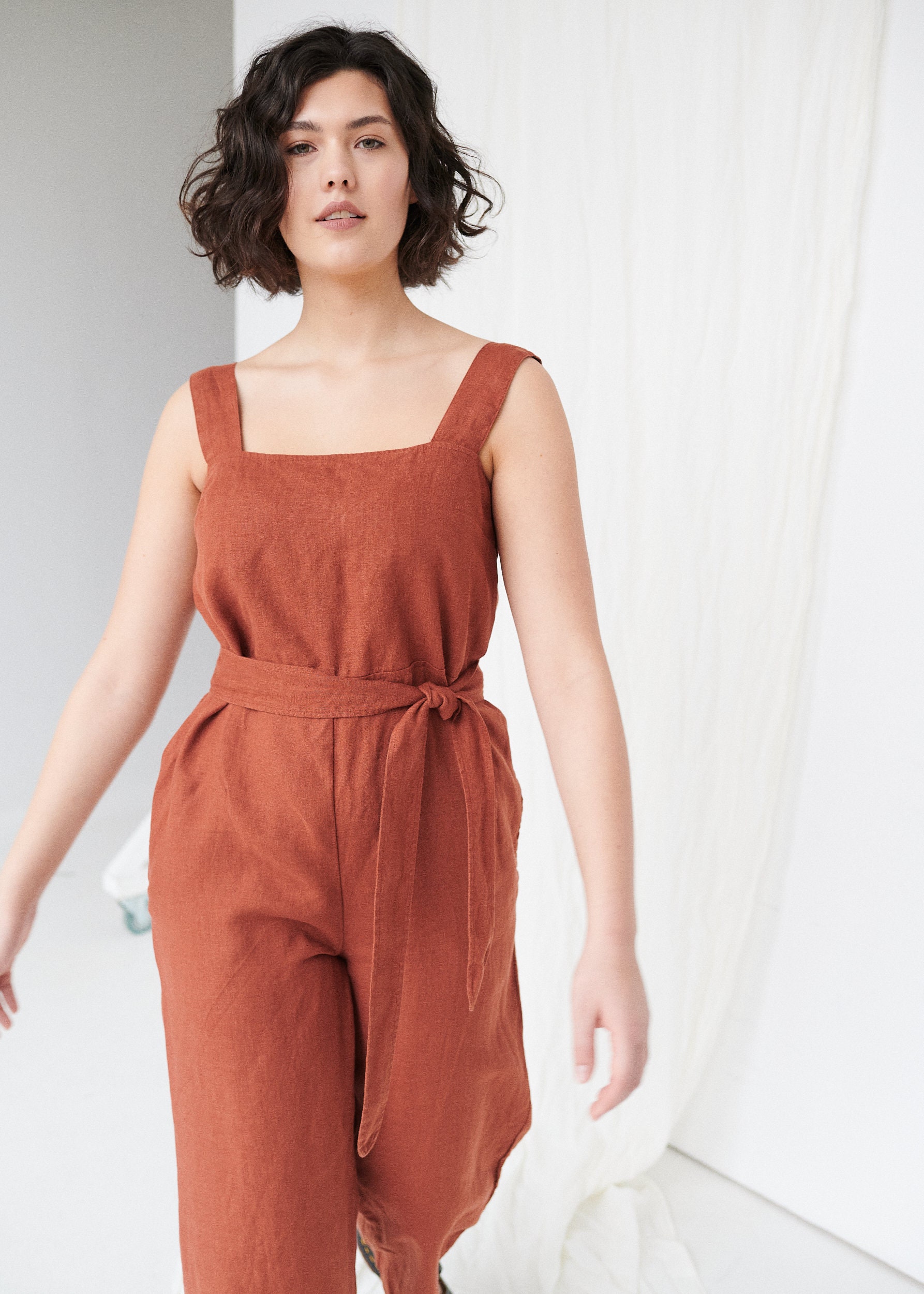 Tuta terracotta Naomi - Tuta in lino - Tuta oversize - Tuta in lino - Abbigliamento donna in lino - Salopette in lino - Tuta a gamba larga
