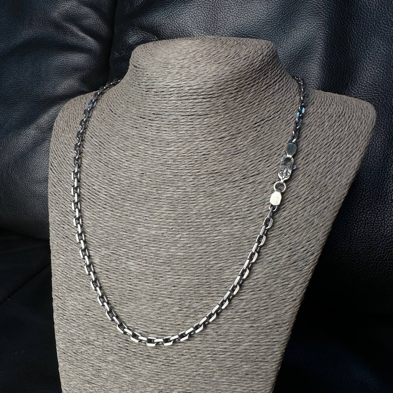 collana da uomo in argento sterling, collana con iniziale in argento, collana in argento ossidato, catena in argento sterling, ciondolo per collana in