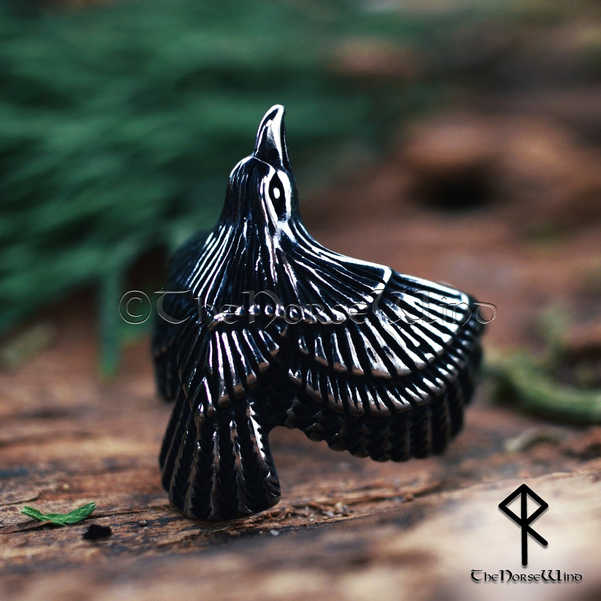 Anello con corvo vichingo, anello in acciaio inossidabile con corvo volante di Odino, anello in argento con corvi Hugin e Munin, anello vichingo con m