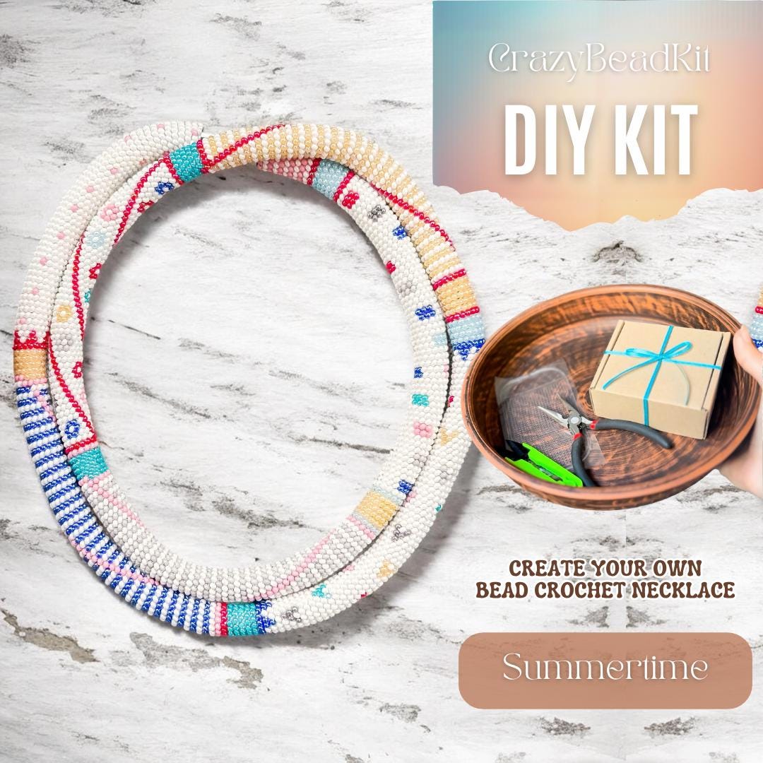 Kit fai da te divertente corda all'uncinetto con perline bianche, rosa e pastello, collana lunga per principianti, kit fai da te all'uncinetto facile,