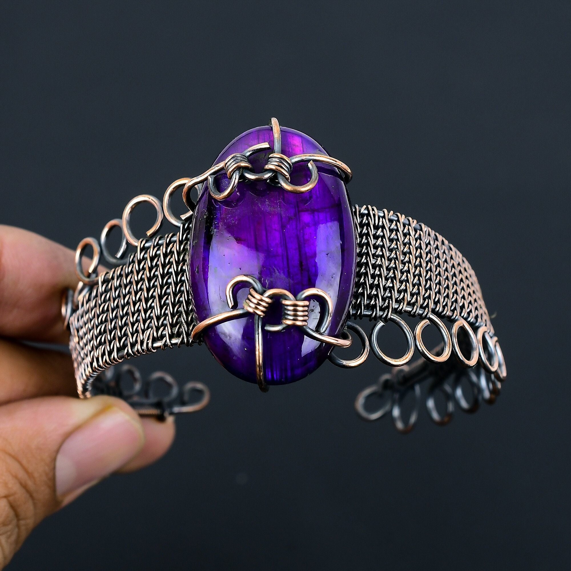 Bracciale rigido in labradorite viola, bracciale rigido avvolto in filo di rame puro, gioielli con pietre preziose in labradorite viola, regali di noz