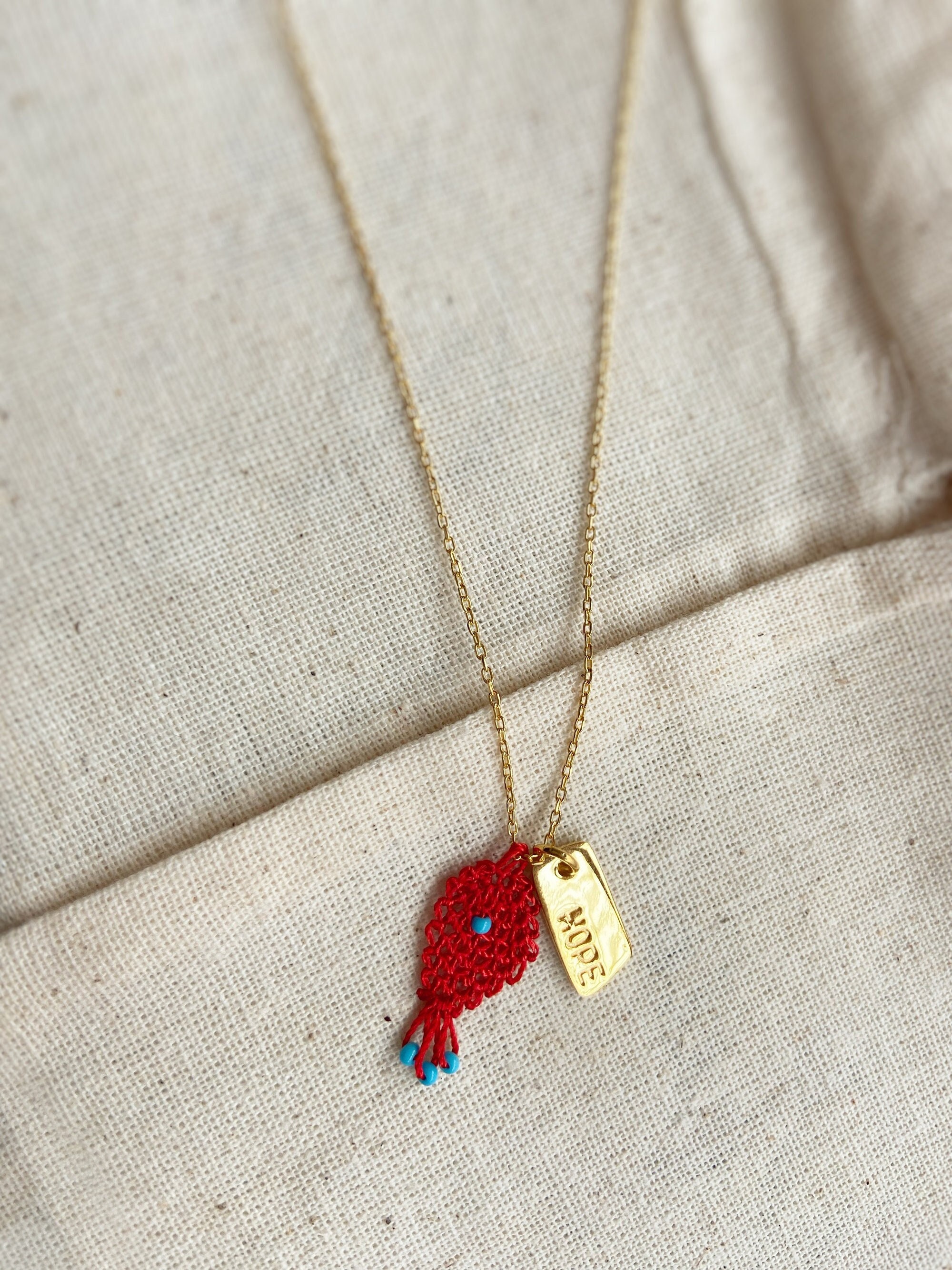 Collana in argento sterling 925 con pesce, collana in oro con pesce, collana rossa minimale, collana per amanti dei pesci, regalo per amanti dei pesci