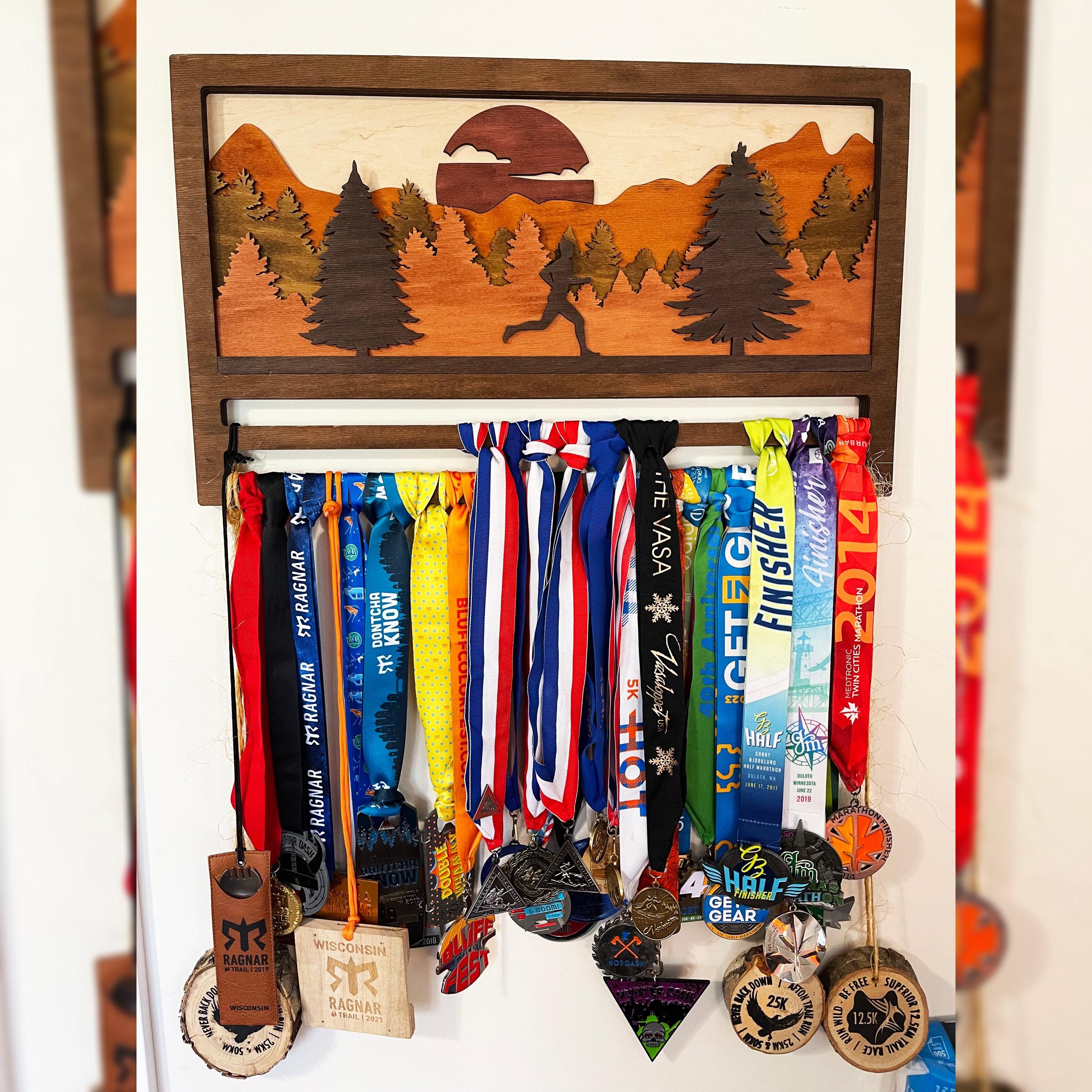 Espositore per medaglie da corsa, Porta medaglie da gara personalizzato, Porta medaglie per maratona, Appendi medaglie per triathlon, Espositore per m