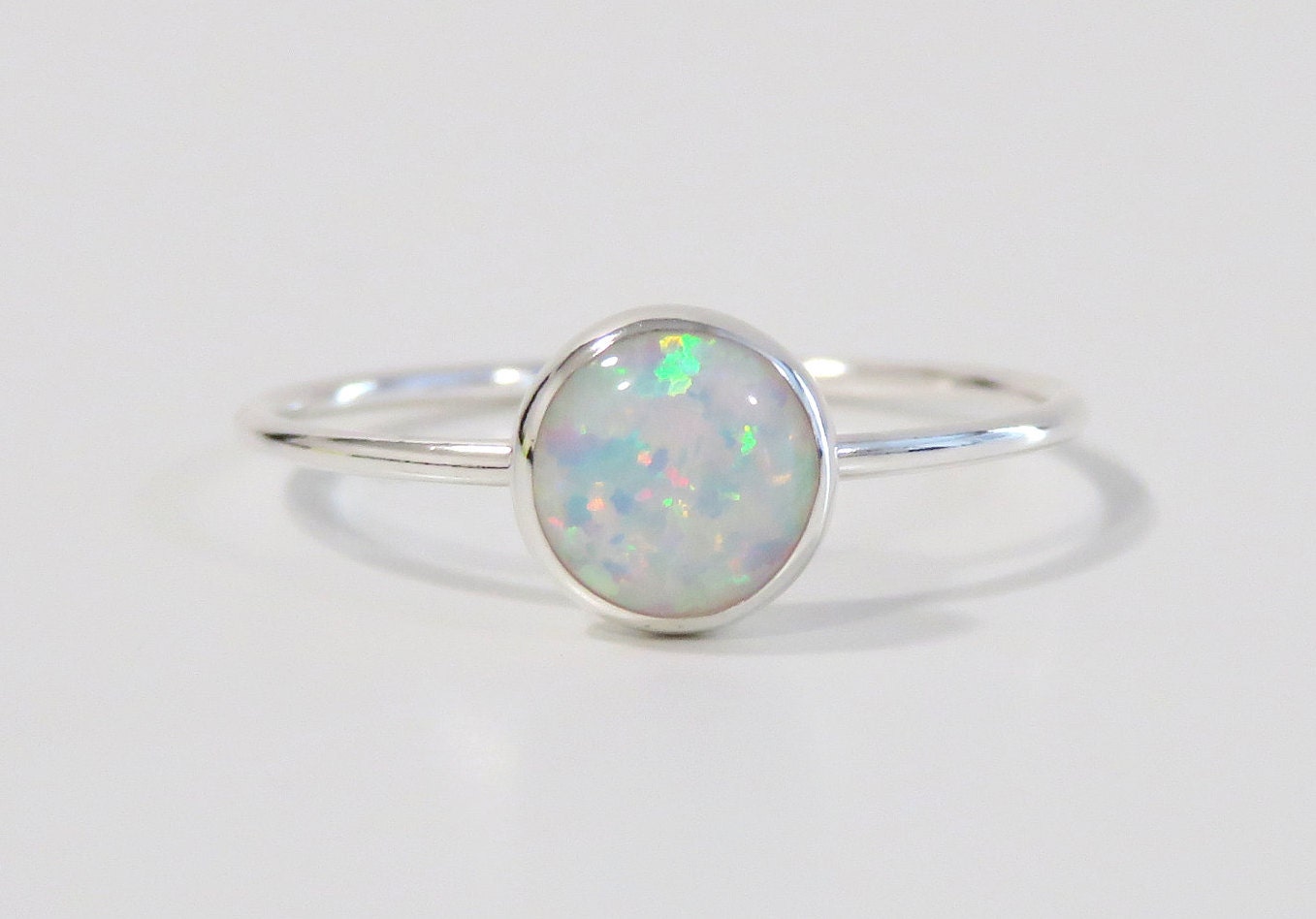 Anello opale bianco, Anello opale di fuoco bianco, Opale di fuoco multicolore, Anello opale d'argento, Anello opale di fuoco, Anello di promessa, Anel