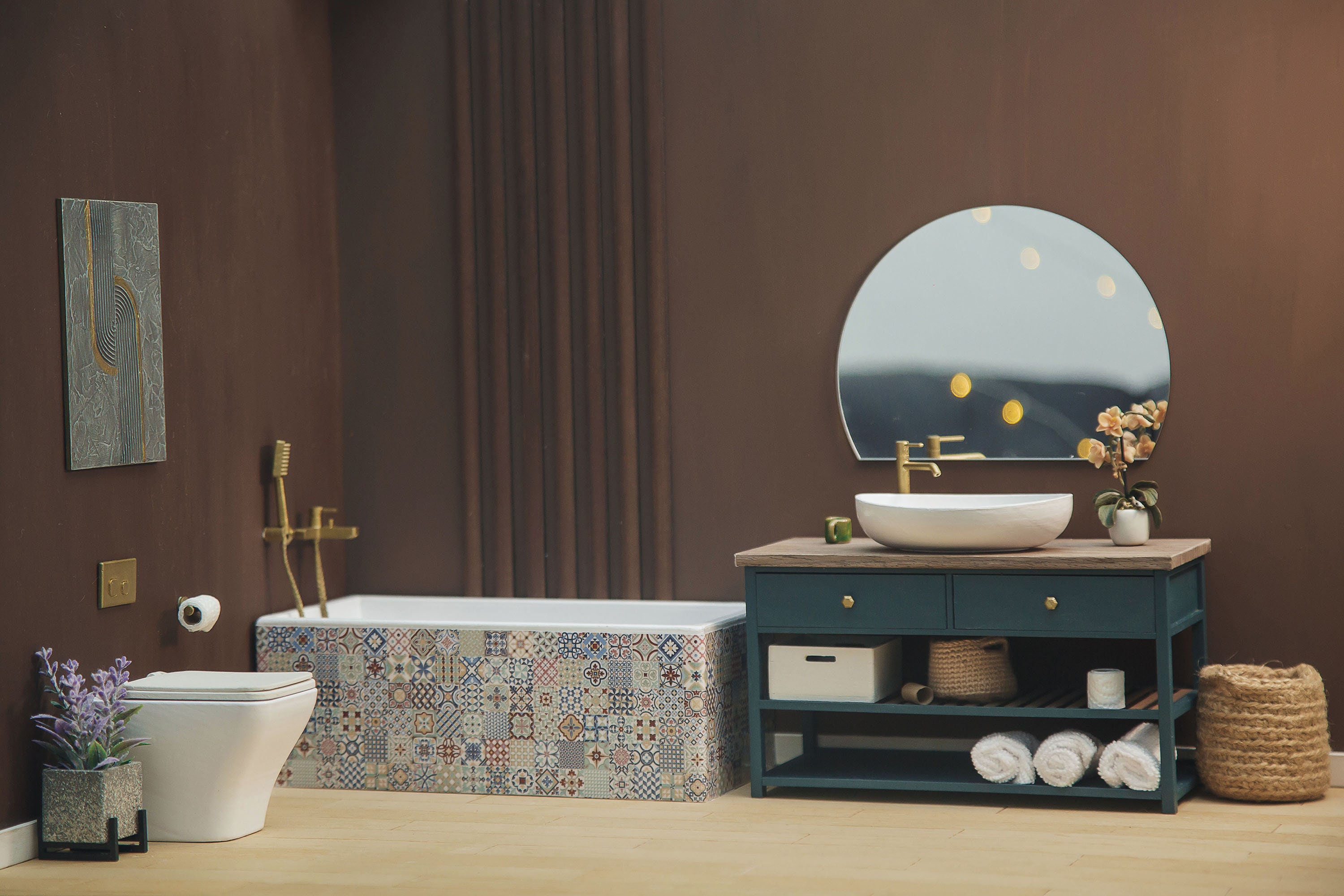 Vasca da bagno in miniatura in scala 1/6 per bambole alla moda popolari da 12 pollici. Mobili da bagno realistici, vasca da bagno, doccia per casa del