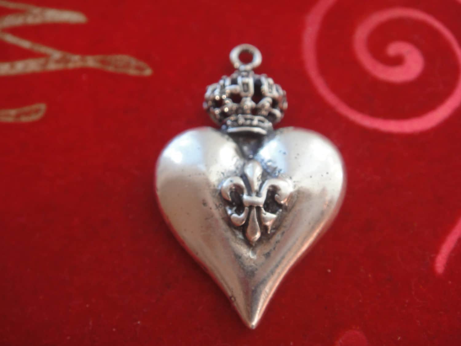 Cuore a corona in argento sterling 925 con giglio, cuore a corona in argento, cuore a corona, cuore, cuore grande in argento sterling con giglio