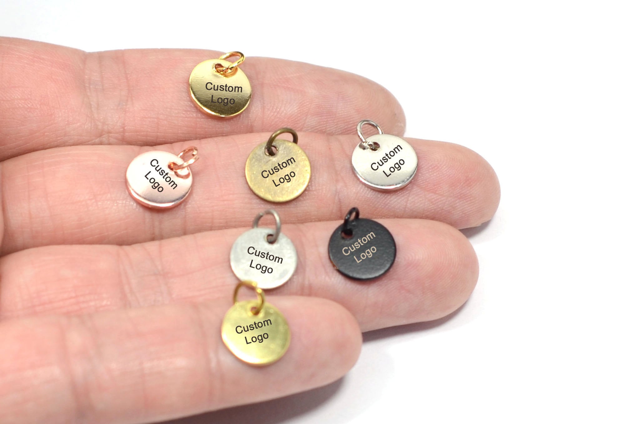 Etichetta personalizzata incisa al laser, tag personalizzato gioielli, etichetta logo personalizzata con anello di salto, 10 mm x 0,8 mm (spessore), r