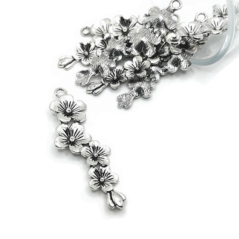 4, 20 o 50 ciondoli Plumeria in argento sfusi, ciondolo a forma di fiore di prugna, ciondolo a forma di fiore, 15 x 57 mm / Spedizione immediata dagli