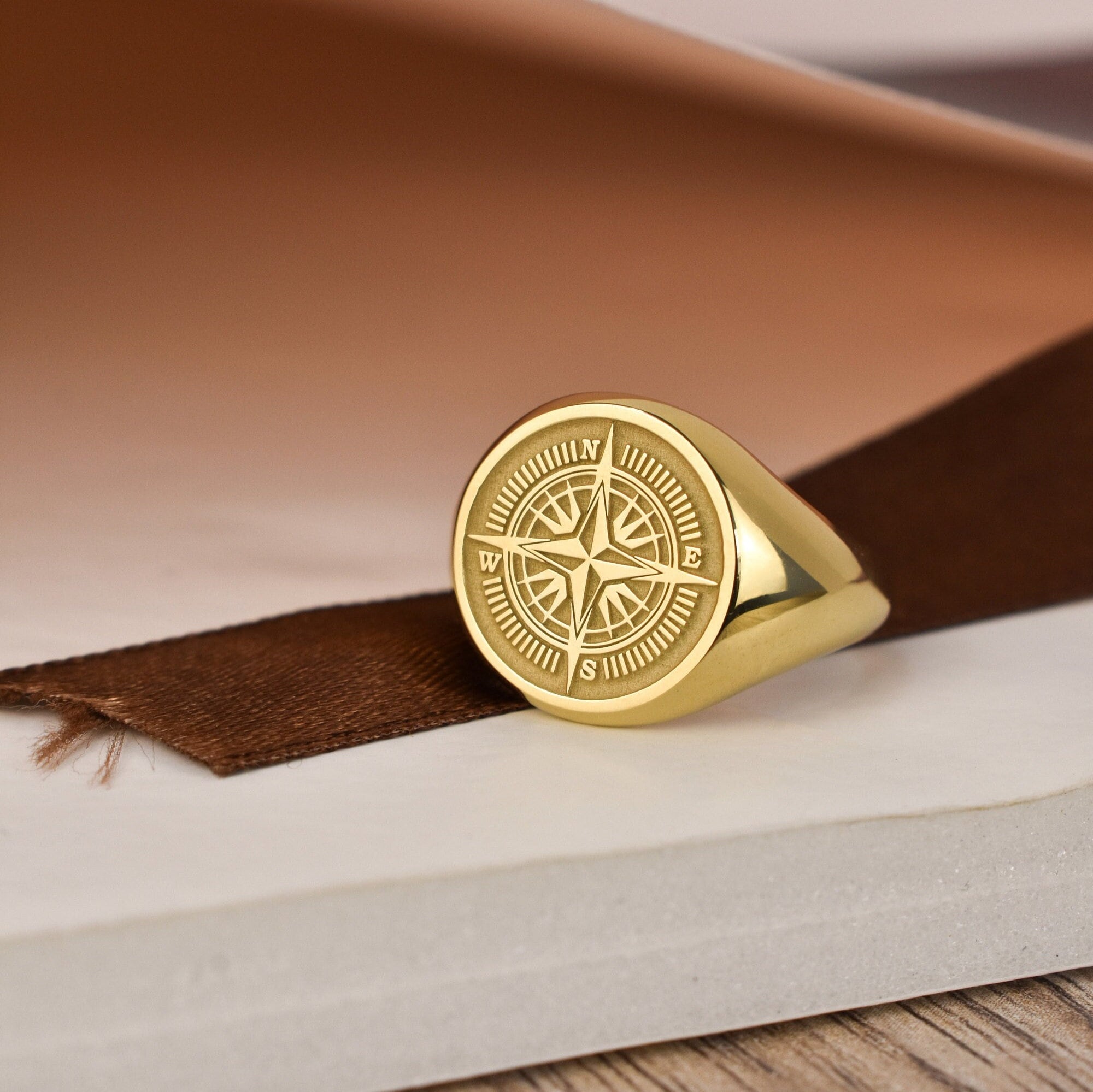 Anello con sigillo a forma di bussola in oro massiccio 14 carati, regalo di laurea, anello con sigillo a forma di stella polare, gioiello personalizza
