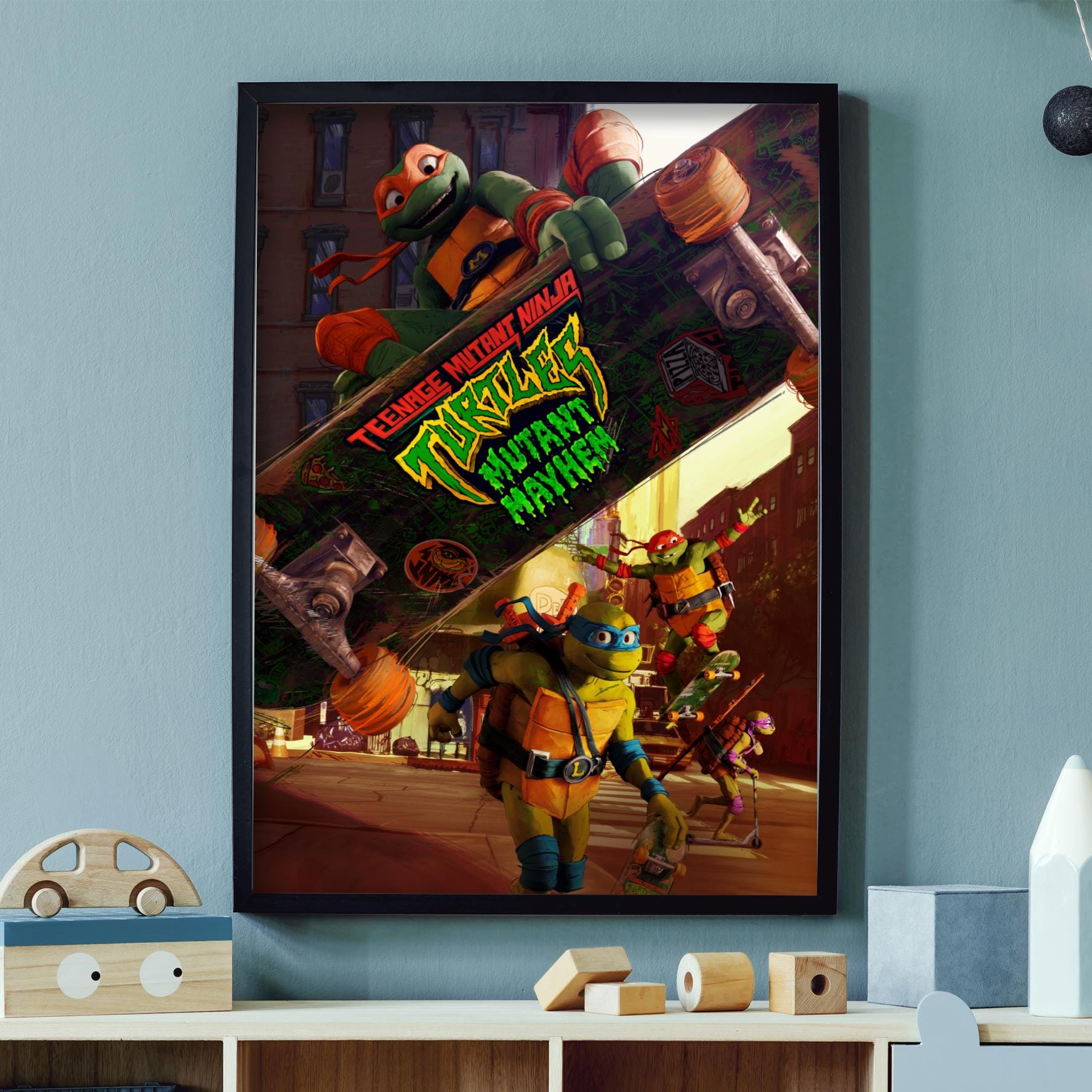 Stampa Teenage Mutant Ninja Turtles - Poster Mikey Skateboard Mutant Mayhem TMNT Wall Art