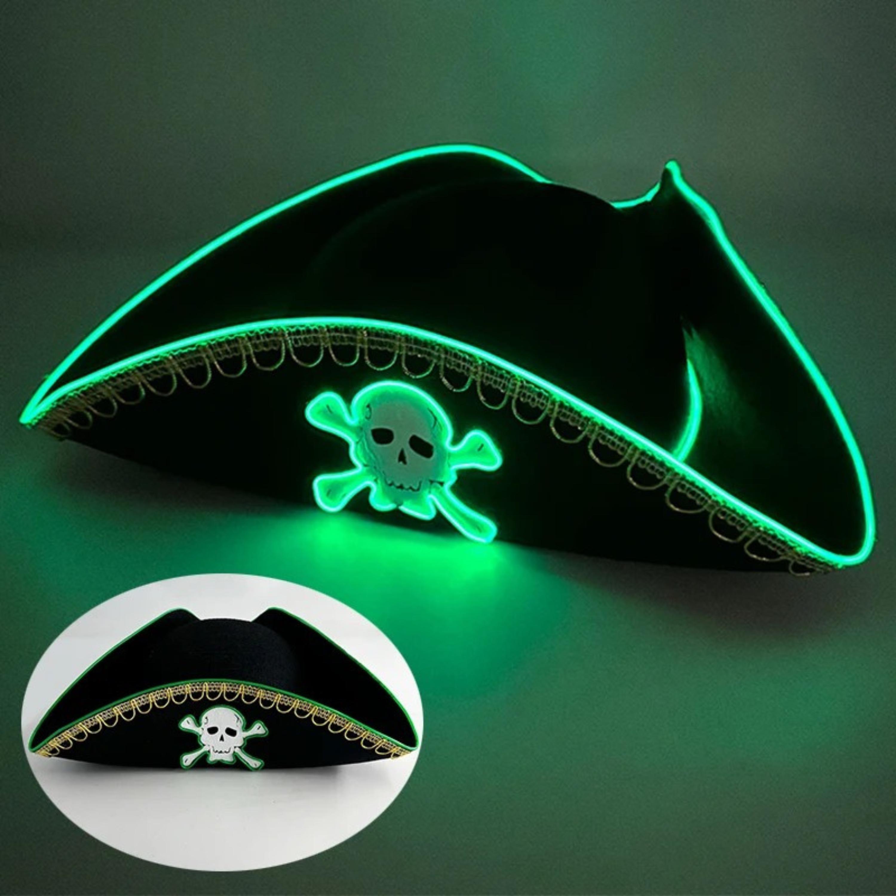 Cappello da pirata con luci LED: accessorio per costume cosplay a tema teschio per feste in maschera.